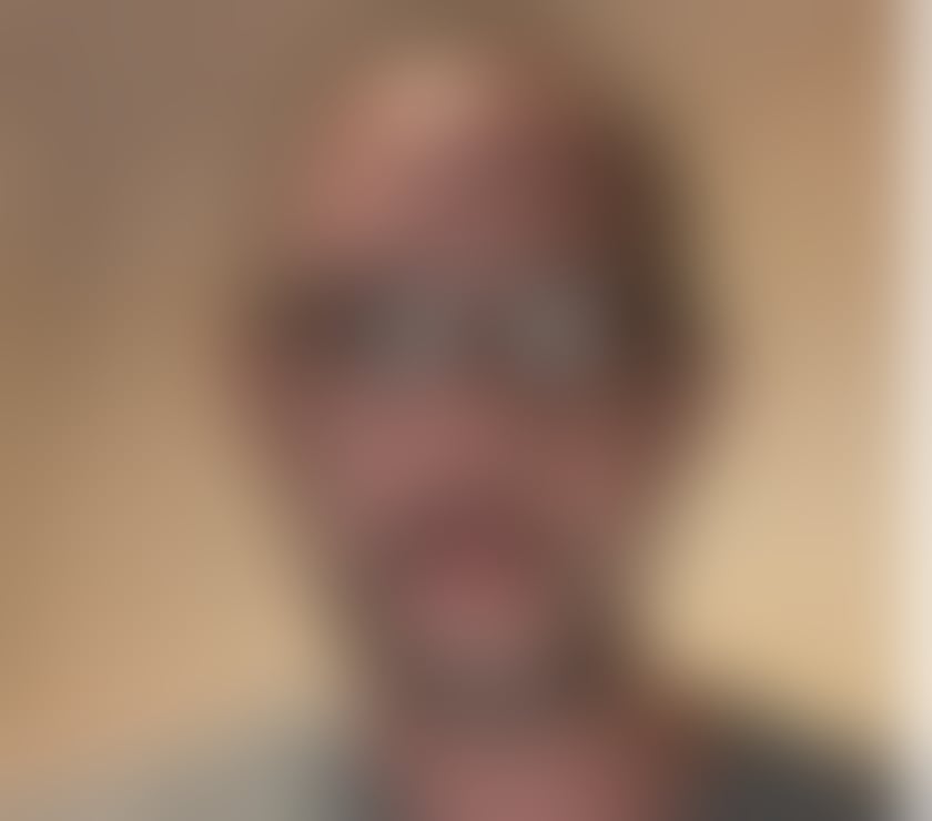 Cranleigh - Waverley — A bi curious guy wants to explore his bi side