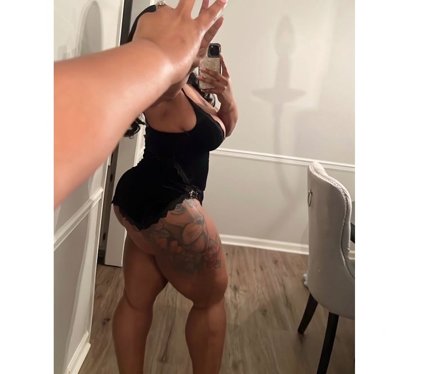 Escorts South East London Lewisham - Photos for SEXY NAUGHTY LATINA😝😈WHATSAPP FOR PICS