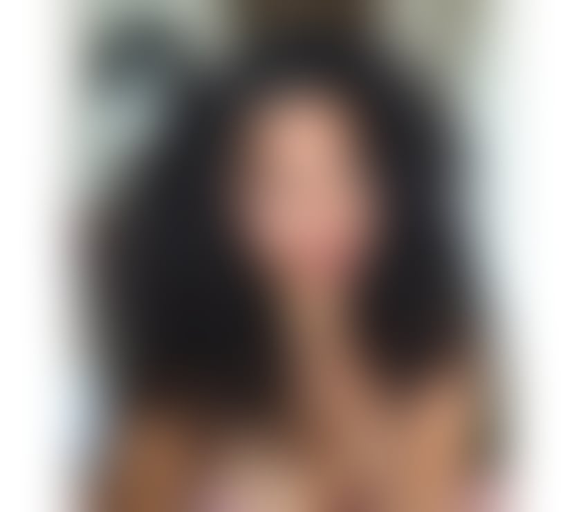  Fun-Loving Girl with a Girlfriend Touch