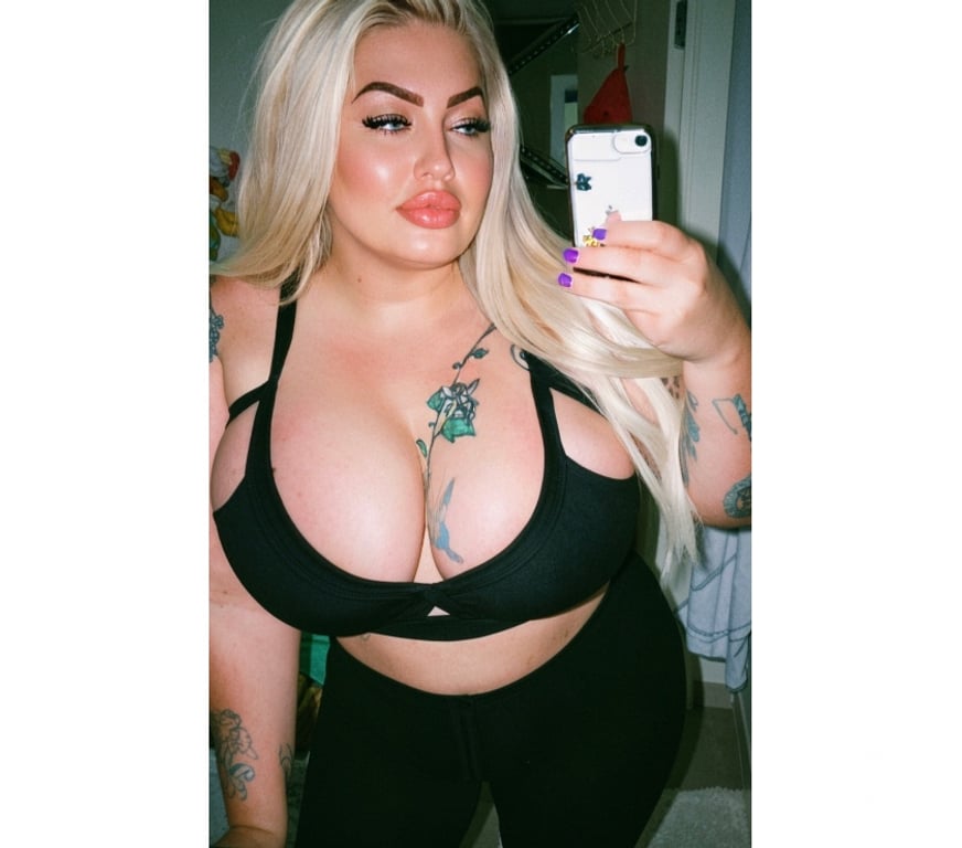 Escorts Hertfordshire Welwyn Hatfield - Photos for Maggie 😻🙋🏼‍♀️💯Real Busty Milf Hatfield