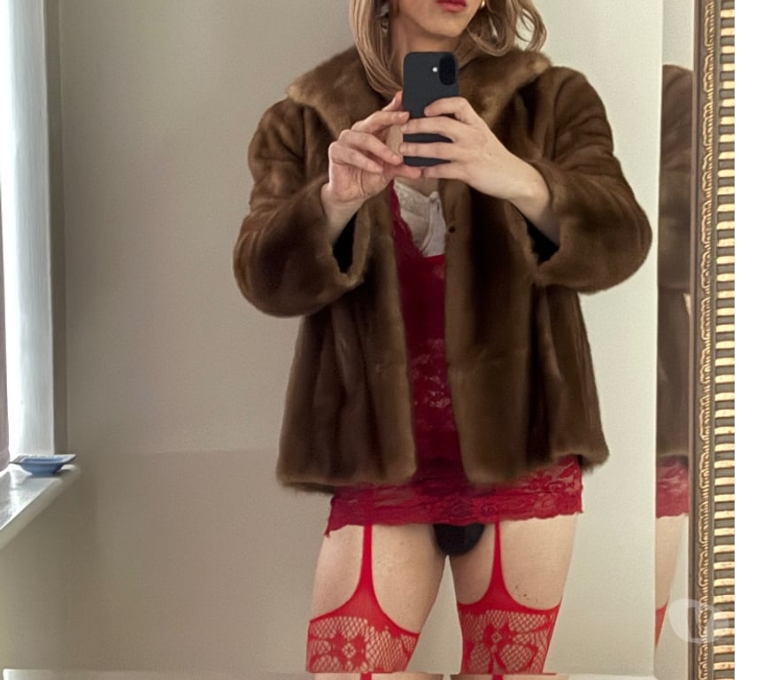 Trans Escorts Essex Southend-on-Sea - Photos for Your Exclusive Escape: Glamorous, Discreet & Unforgettable