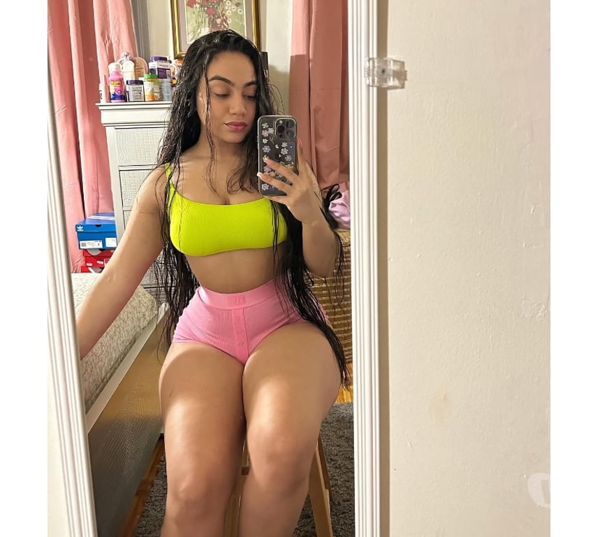 Escorts East London Redbridge - Photos for 🍭sweet delightful hot 🔥 Mami 🍒 one week only💦