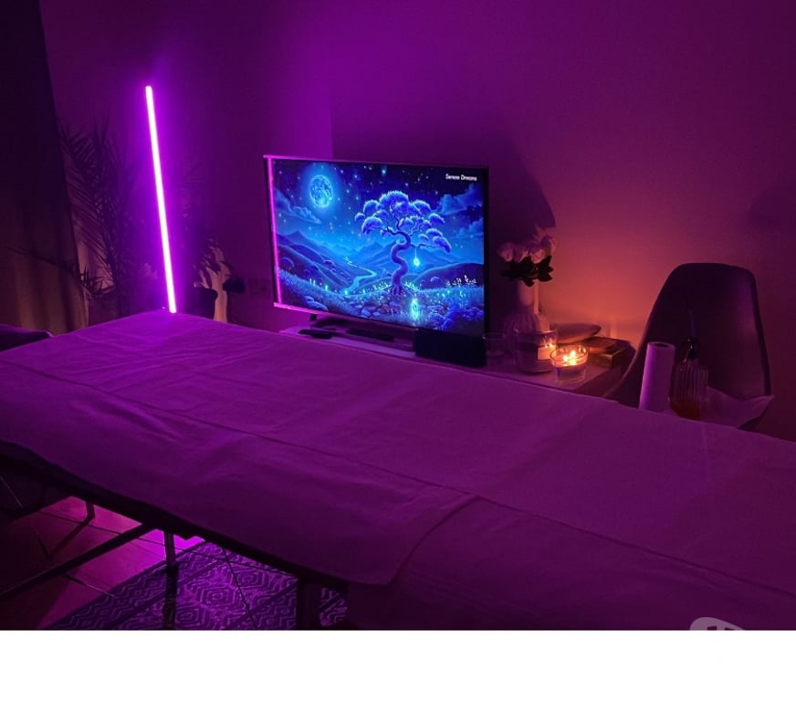 Full body massage West London Hillingdon - Photos for 5 star hot oil massage by dedicated therapist Poland