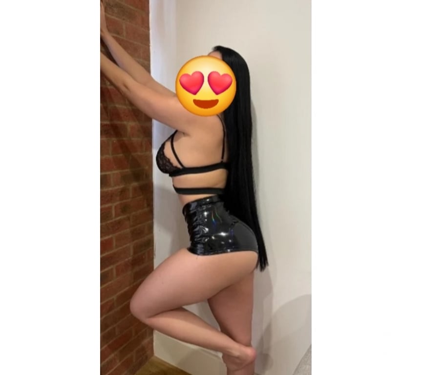 Escorts Staffordshire East Staffordshire - Photos for Hi my name is Dyana just outcall darling