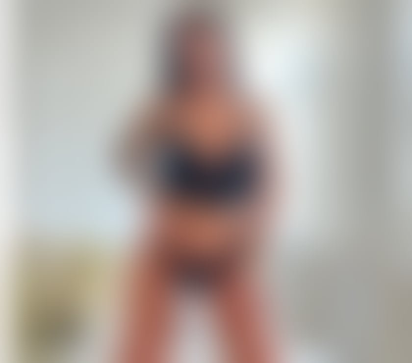 Escorts South East London Eltham - South East London - Photos for Cindy 💕 new in town💋🥂 Party & social companion
