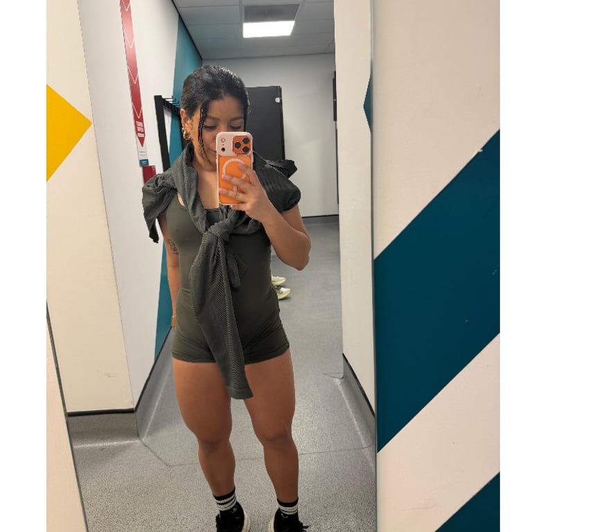 Escorts Merseyside Liverpool - Photos for Laura - elite Perfect company Brazilian girl