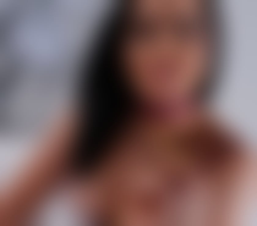 Escorts West London Hillingdon - Photos for Escort ANDREA a Brazilian Exotic Beauty Party Girl