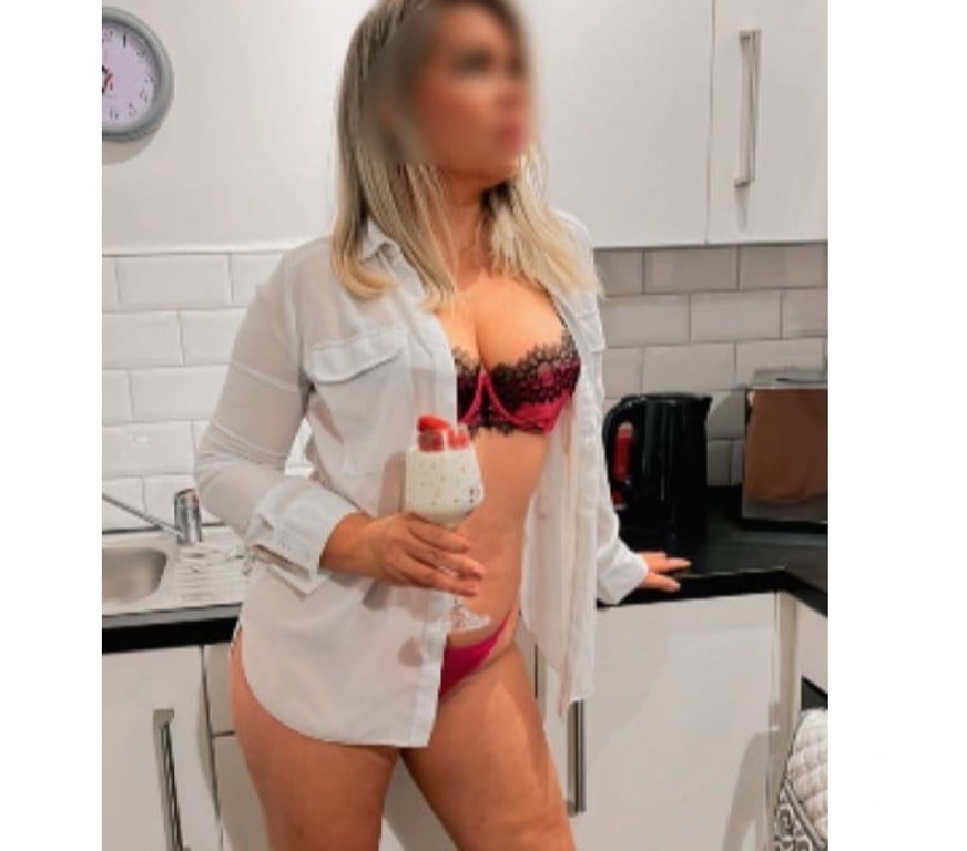 Escorts Derry and Strabane Londonderry - Derry and Strabane - Photos for Juliana Derry city centre