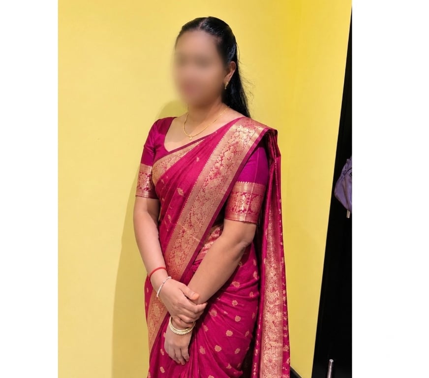 Escorts West London Hillingdon - Photos for Tamil girl Aarthi New to town