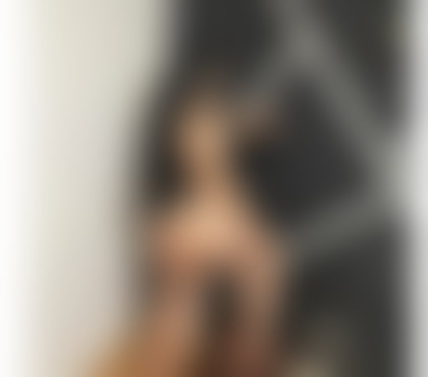 Bridgwater - Somerset — Hi guys, I'm a sexy brunette and top services available.