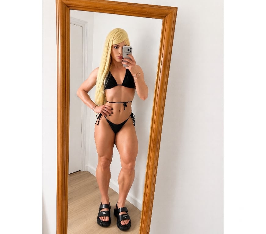 Escorts Bedfordshire Luton - Photos for JULY, HIGH-CLASS BLONDE