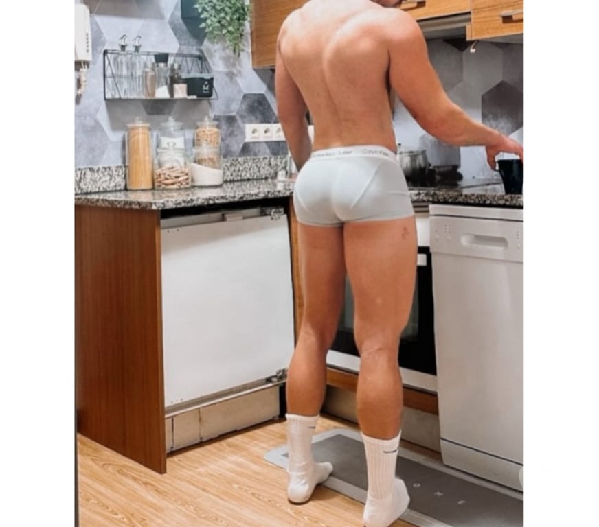  Gay massage East London Stratford - DLR Station - East London - Photos for Latino Discreet XL BIG AND MUSCLE 🍆🔥