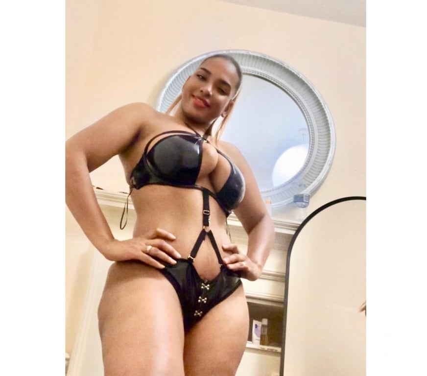 Escorts Dorset Chapelhay - Dorset - Photos for Latin party 🎊🍾with ebony ♥️ and Latina women