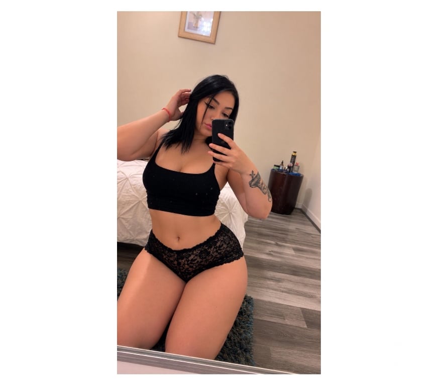 Escorts Hampshire Rushmoor - Photos for REAL PARTY GIRL INCALL OUTCALL