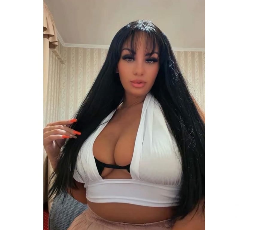 Escorts North West London Camden - Photos for naughty Lola is back. 😈💋