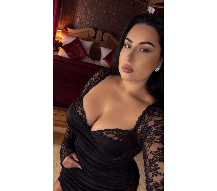Escorts West Yorkshire Leeds - Photos for Abby brunette🍒party girl🍹new in town😚
