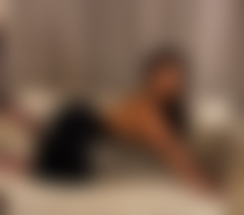 Escorts Cornwall Newquay - Cornwall - Photos for South American Girlfriend experience