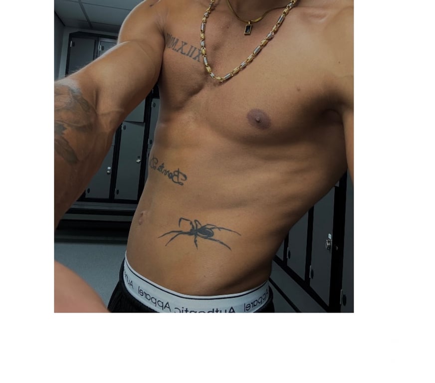  Gay massage West Midlands Birmingham - Photos for All over uk, +447448169519 whatsapp😘