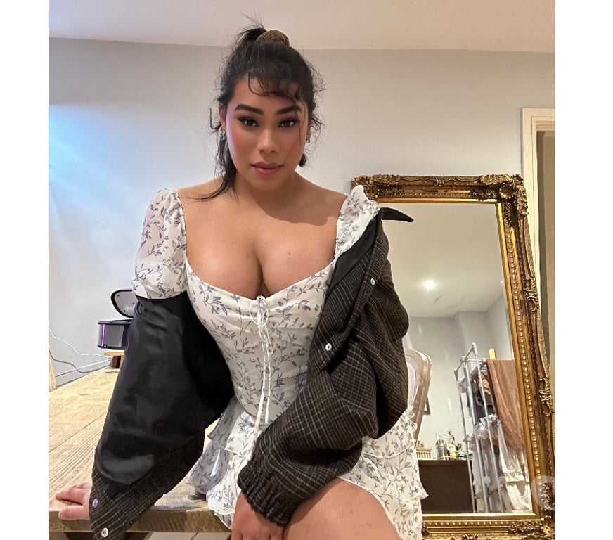Trans Escorts Central London Aldgate - Central London - Photos for Ts Iris Valentina XxL ❤️❤️❤️❤️