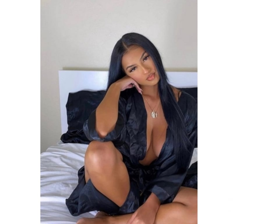 Escorts West Yorkshire Bradford - Photos for CAROLA H@T GIRL IN TOWN ONLY FOR YOU