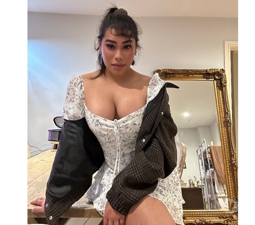 Trans Escorts Central London Bank - DLR Station - Central London - Photos for Ts Iris Valentina XxL ❤️❤️❤️❤️