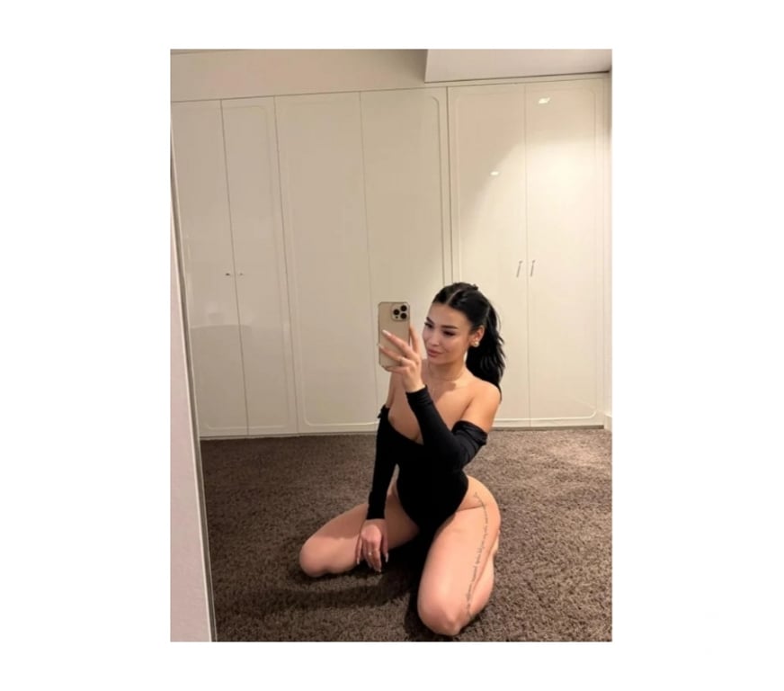 Escorts Lincolnshire South Kesteven - Photos for 🖤 NOELLE — QUIET CHARM, LASTING IMPRESSION
