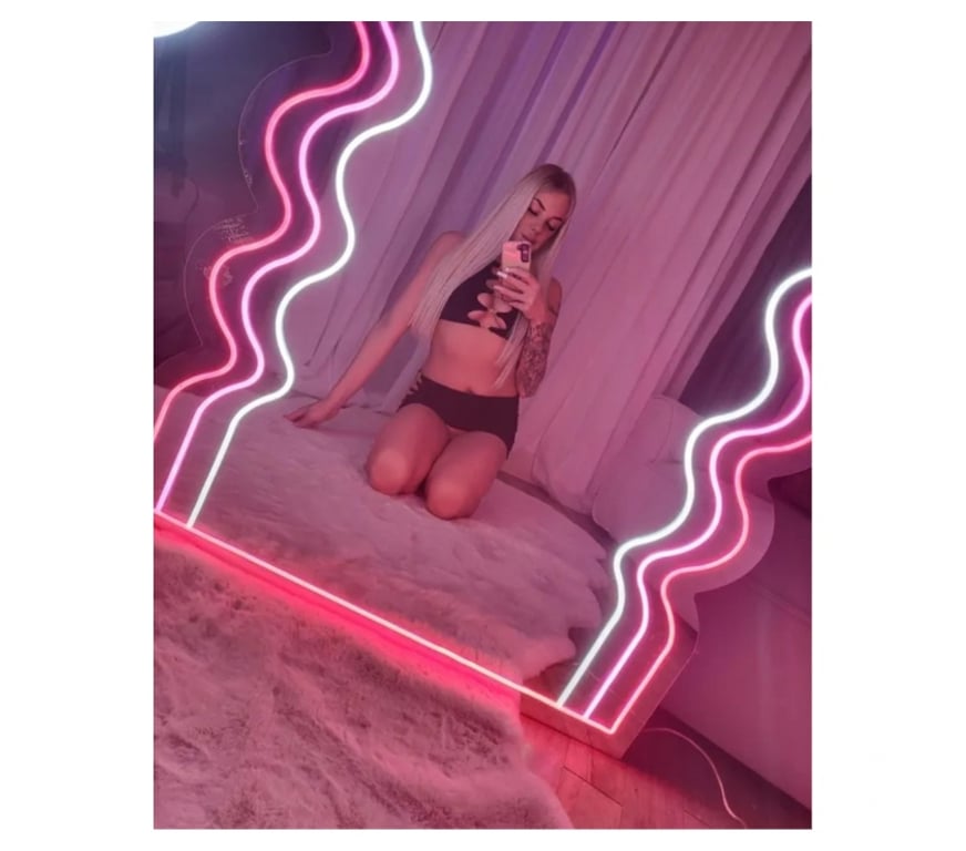 Escorts Peterborough Peterborough City Centre - Peterborough - Photos for 🌸 EVELINA — A GENTLE TOUCH OF ELEGANCE