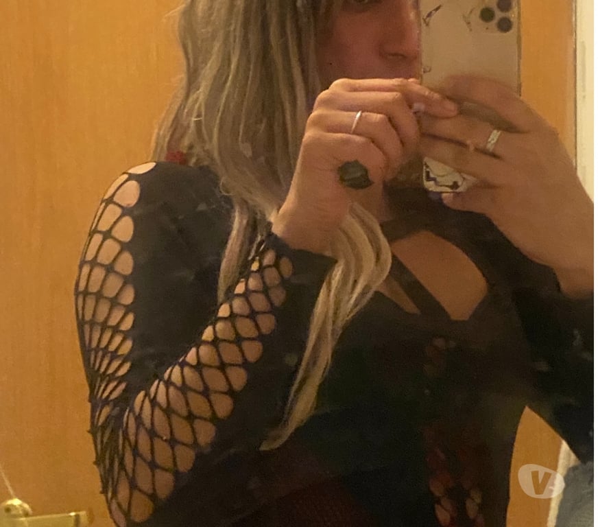  Gay massage Surrey Guildford - Photos for SEXY FEM CD LOOKING TO MEET