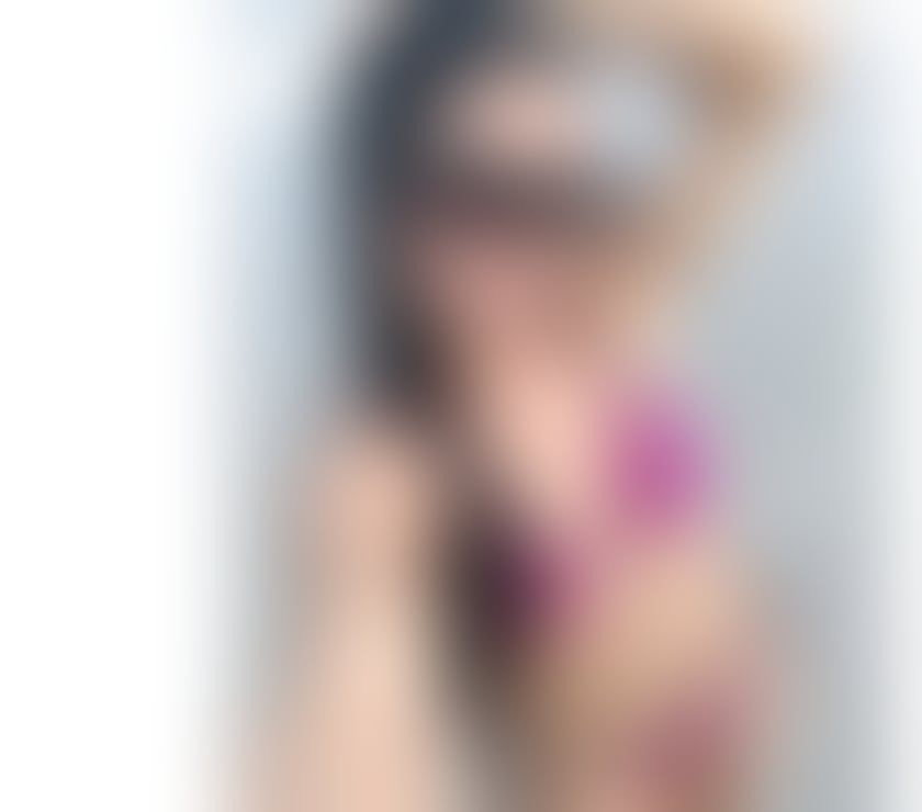 Cardiff City Centre - Cardiff — Brazilian woman- Relaxing massage