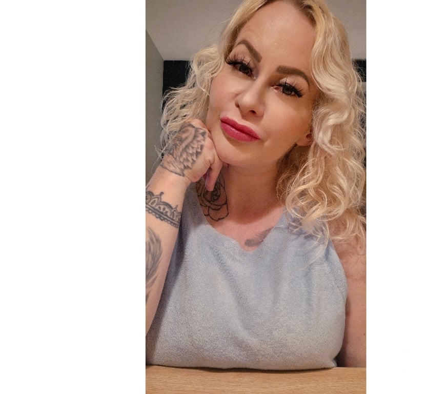 Escorts West Northamptonshire Northampton - West Northamptonshire - Photos for Central Northampton Porn Star INKED HOT PETITE BARBIE DOLL