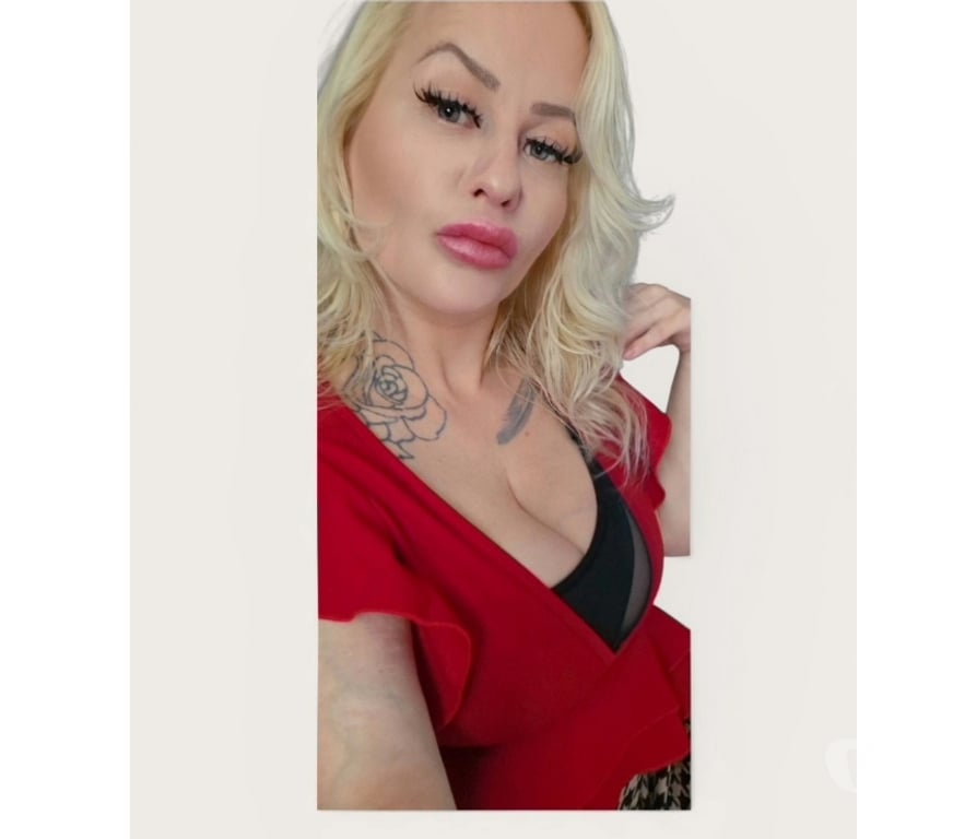 Escorts West Northamptonshire Northampton - West Northamptonshire - Photos for Central Northampton Porn Star INKED HOT PETITE BARBIE DOLL