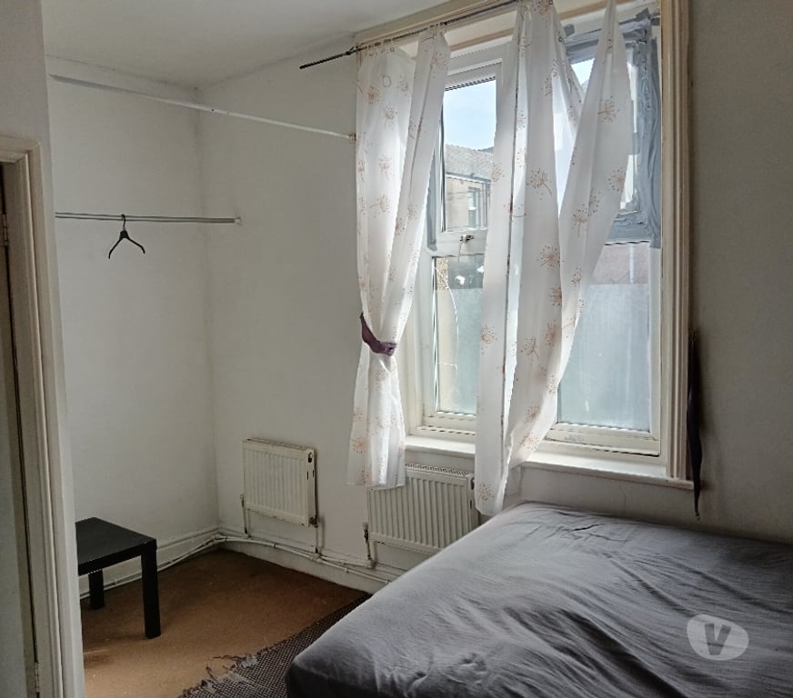 Property to Rent Lancashire Blackpool - Photos for one bedroom flat to let @ FY1 6AW available now !