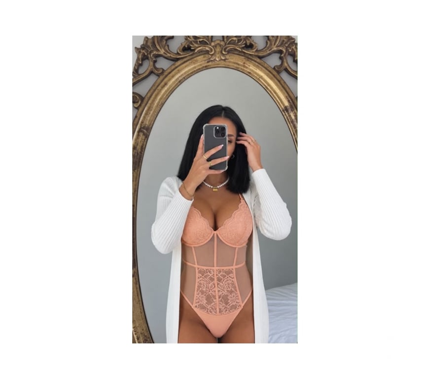 Escorts Surrey Surrey Heath - Photos for 🔥SELENA NEW PARTY GIRL IN TOWN🔥BEST SERVICES💋