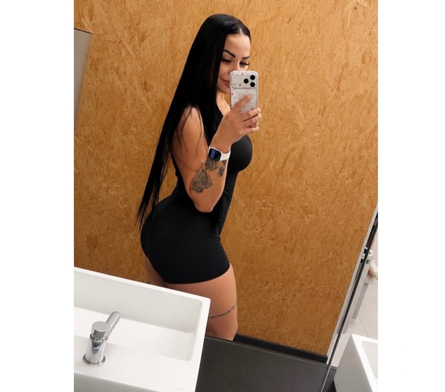 Escorts Essex Southend-on-Sea - Photos for Your favorite hot girl 😏🇧🇷