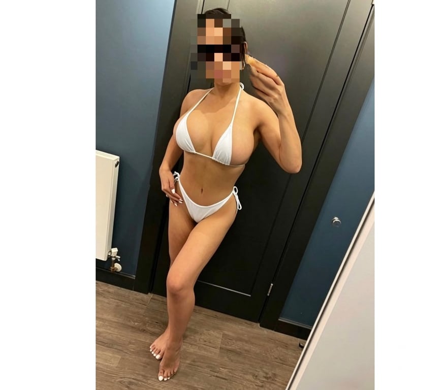 Escorts South West London Fulham - South West London - Photos for Half Latina-Half Asian 07751236557