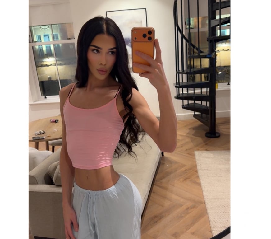 Trans Escorts Merseyside Liverpool - Photos for White British scouser Elle. City centre❤️