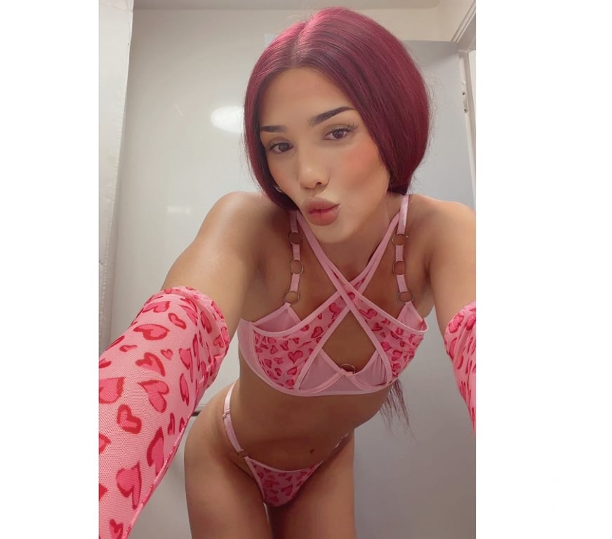 Trans Escorts Merseyside Liverpool - Photos for White British scouser Elle. City centre❤️