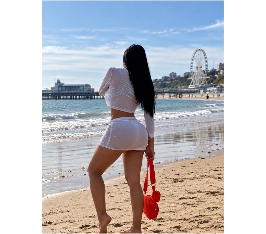 Escorts Dorset Bournemouth, Christchurch and Poole - Photos for Sofia from Brazil 🇧🇷 New in Town 💯 Real