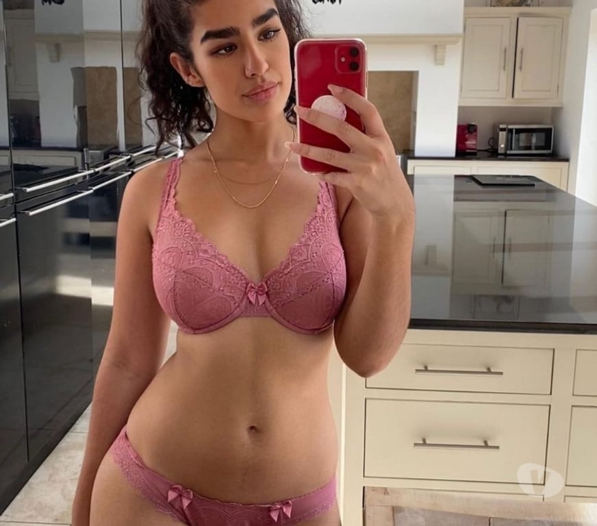 Escorts Tyne and Wear North Tyneside - Photos for Desi Gorgeous Indian moon come 😍 ❤️ ♥️ back