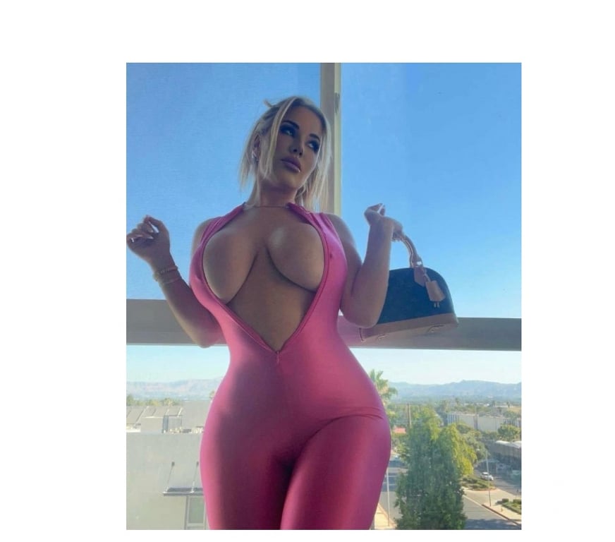 Escorts Essex Harlow - Photos for Cindy here for Outcalls only😘🥰