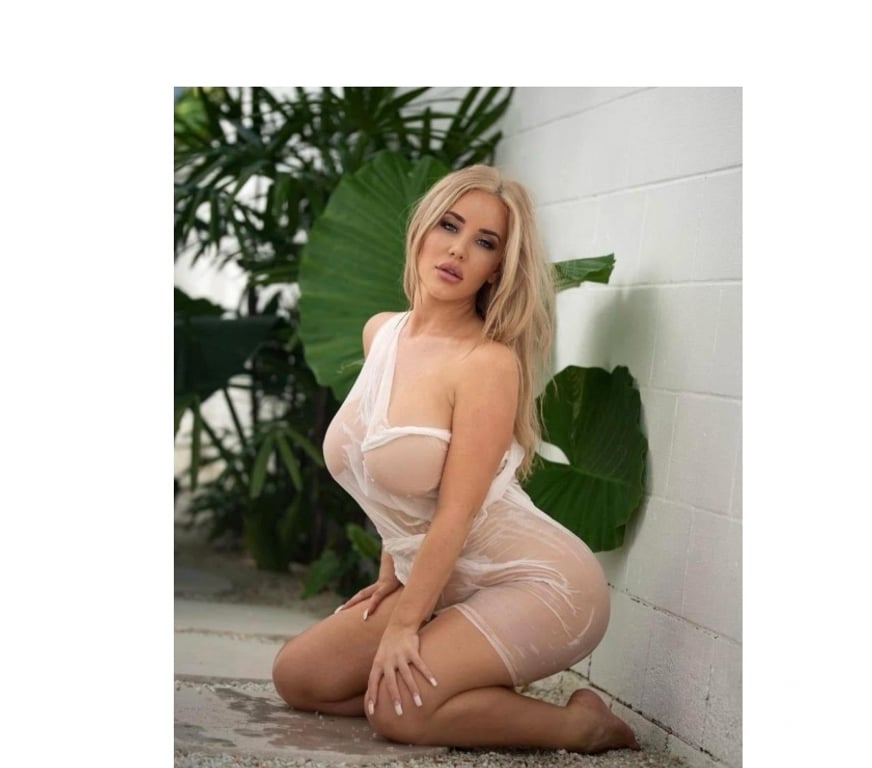 Escorts Essex Harlow - Photos for Cindy here for Outcalls only😘🥰