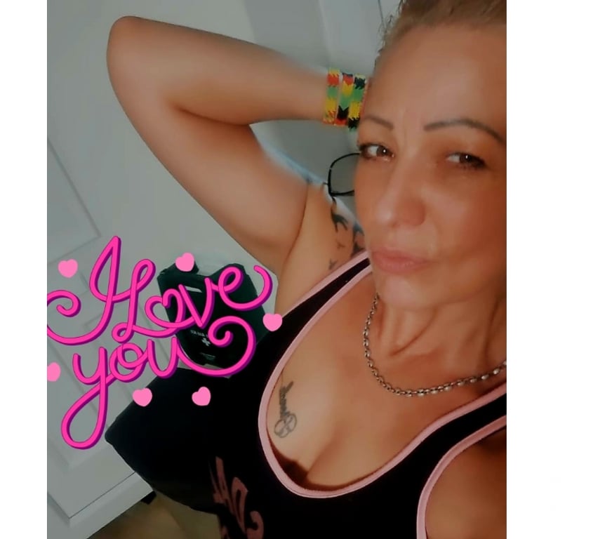 Escorts North London Finsbury Park - North London - Photos for Melanie milf xx