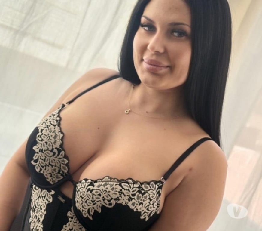 Escorts West Midlands Sandwell - Photos for New in town Alma !!!😍😍