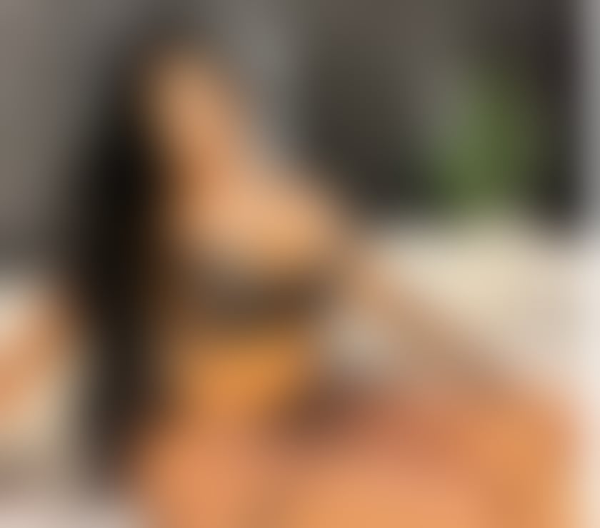 Escorts West London Hounslow - Photos for VALERIA AVAILABLE GIRL PARY🥂