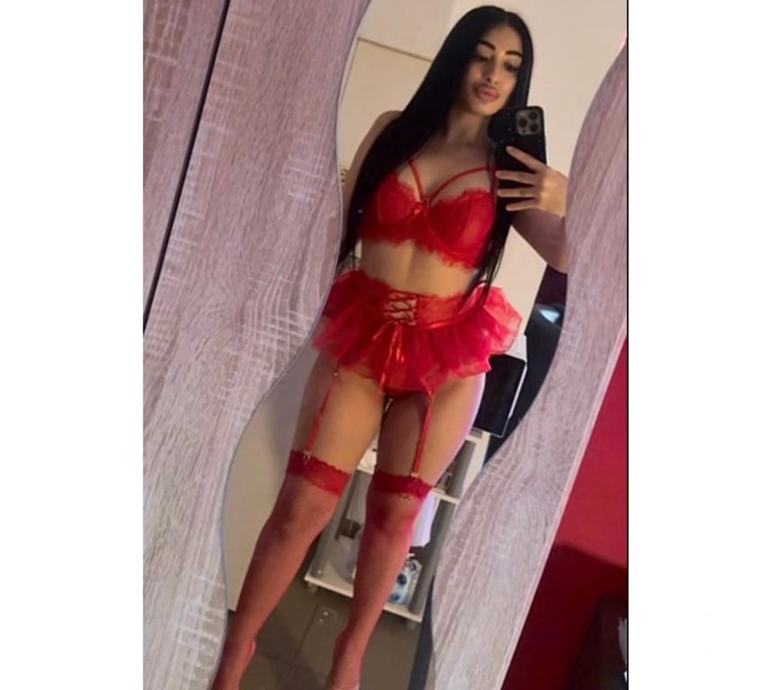 Escorts Hampshire Rushmoor - Photos for Luxury New Escort Sara