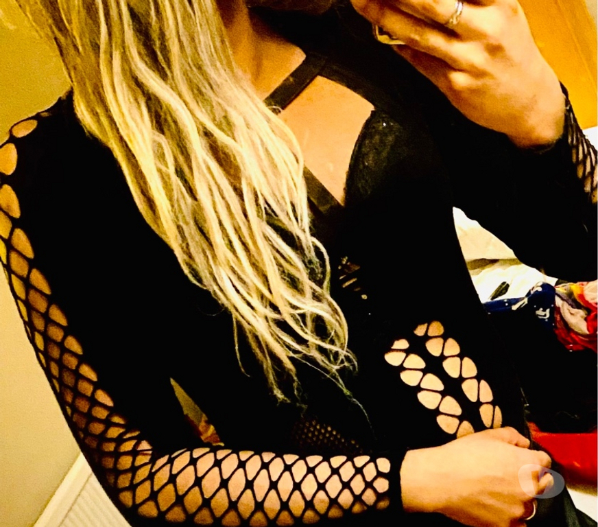  Gay massage Hampshire Basingstoke and Deane - Photos for ITS FRIDAY LADS. OUTCALL NOW