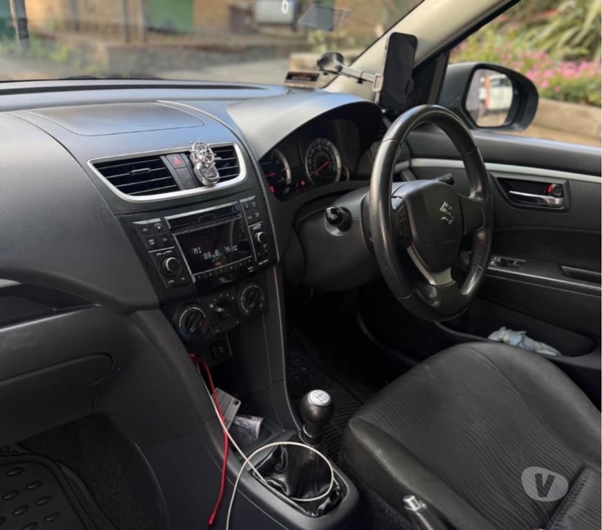 used cars for sale West Yorkshire Kirklees - Photos for Suzuki Swift 2011 SZ2