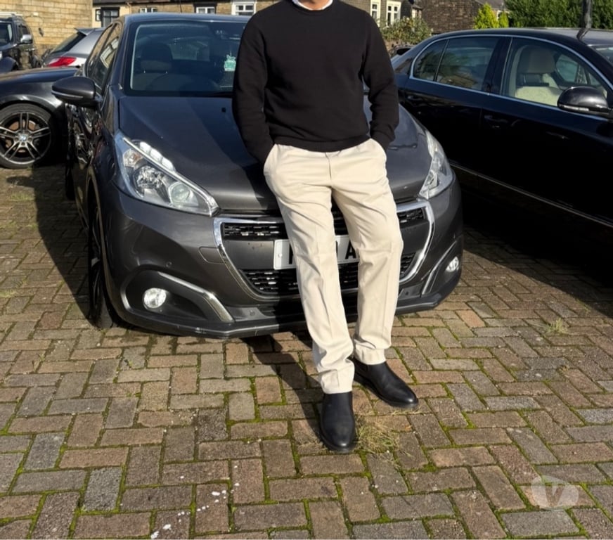 adult personals Glasgow Glasgow City Centre - Glasgow - Photos for Asian tall guy looking for dating a woman