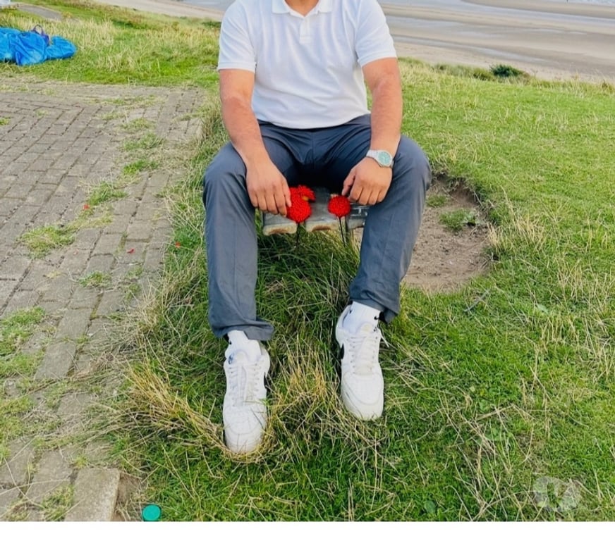 adult personals Glasgow Glasgow City Centre - Glasgow - Photos for Asian tall guy looking for dating a woman