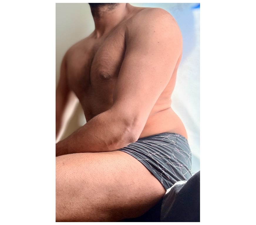  Gay massage Barking and Dagenham Dagenham - Barking and Dagenham - Photos for Your Top & Bottom gentleman, thick, curved & big 7”
